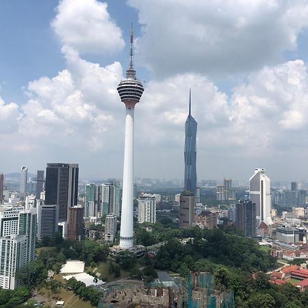 Platinum Klcc Pool View Apartment Kuala Lumpur Luaran gambar