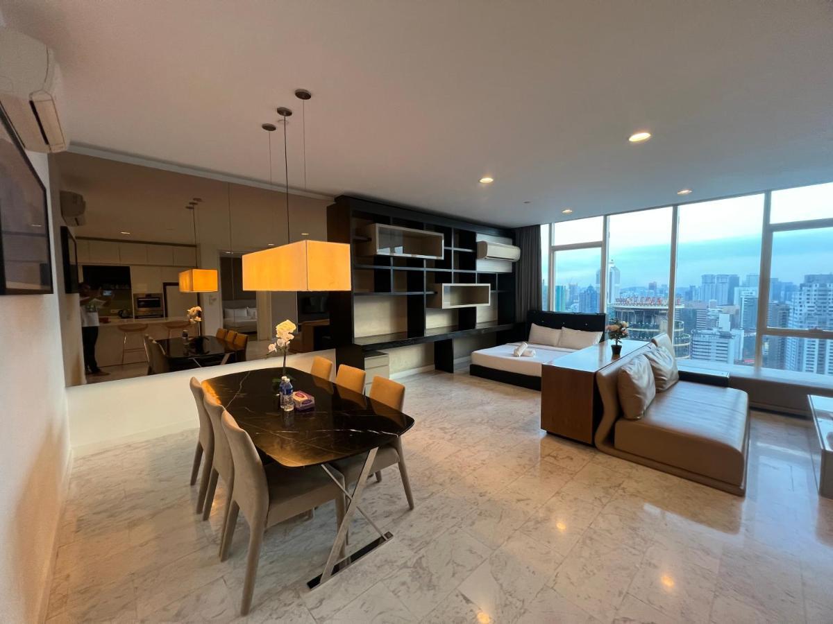 Platinum Klcc Pool View Apartment Kuala Lumpur Luaran gambar