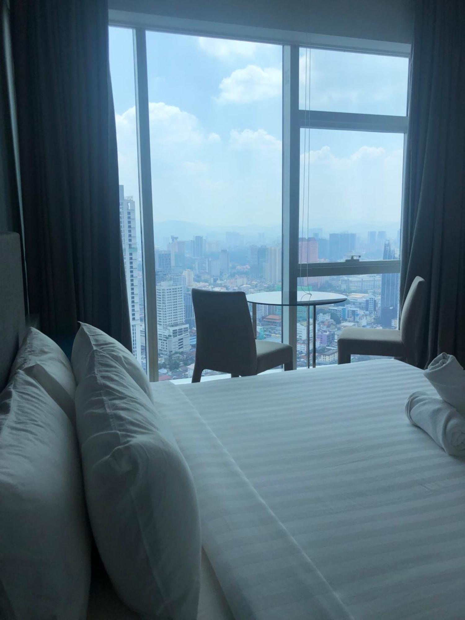 Platinum Klcc Pool View Apartment Kuala Lumpur Luaran gambar