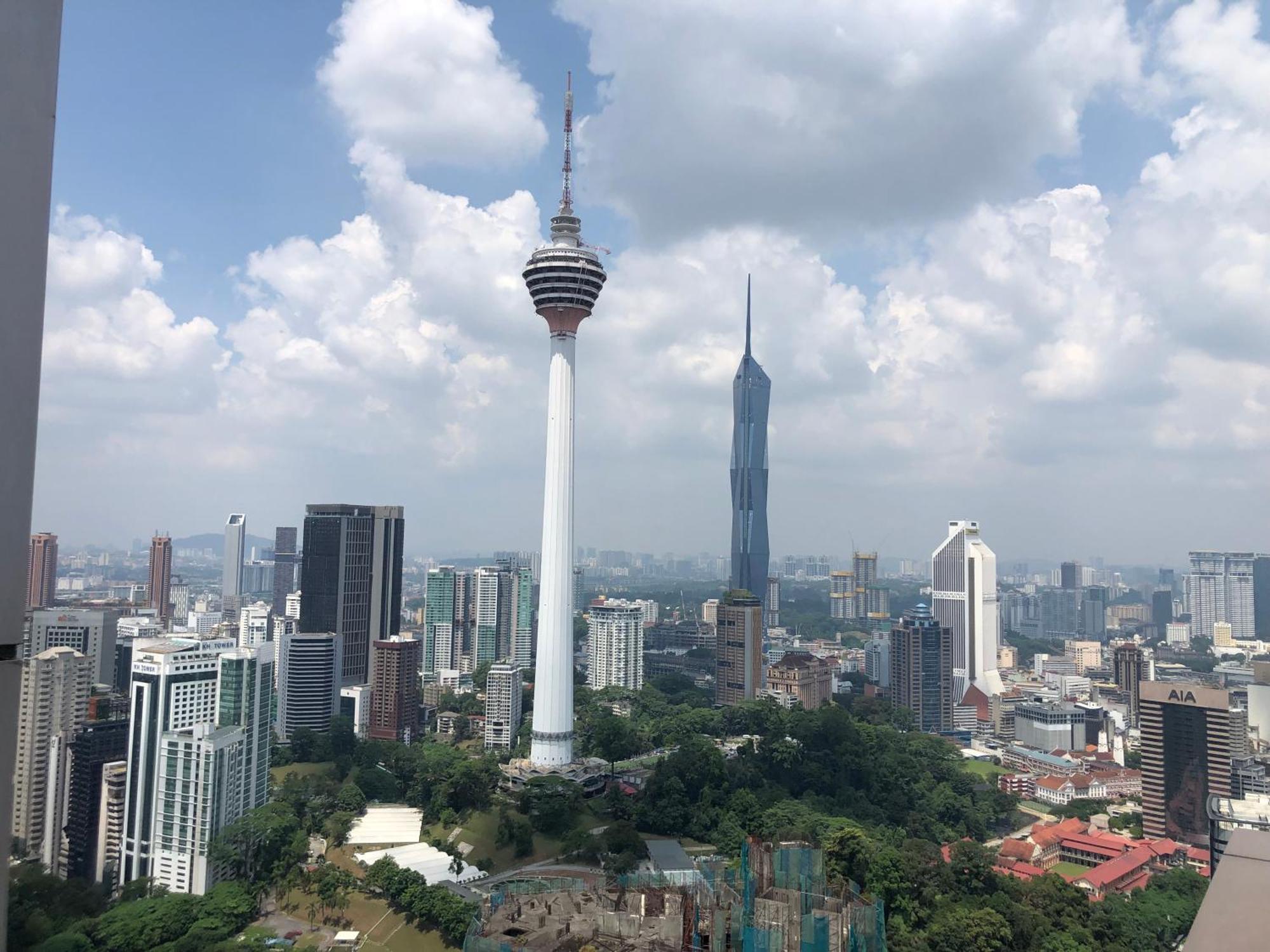 Platinum Klcc Pool View Apartment Kuala Lumpur Luaran gambar