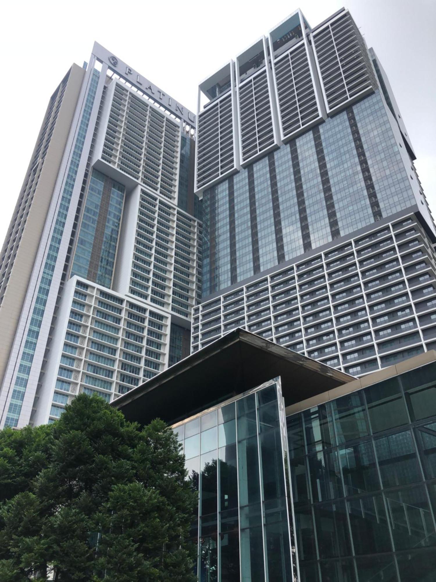 Platinum Klcc Pool View Apartment Kuala Lumpur Luaran gambar